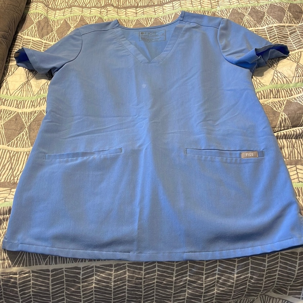 Fig scrub top